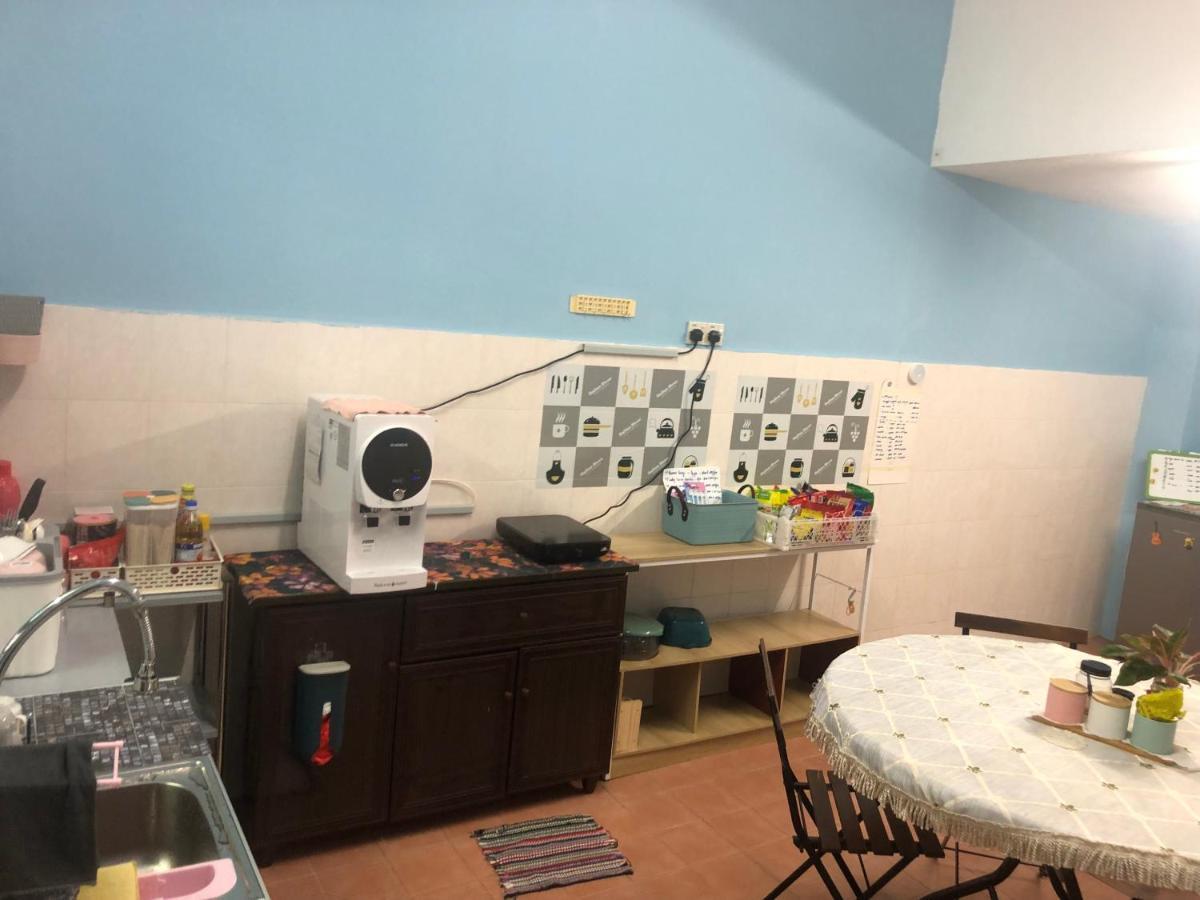 E&Y Homestay Kuala Rompin Exterior foto
